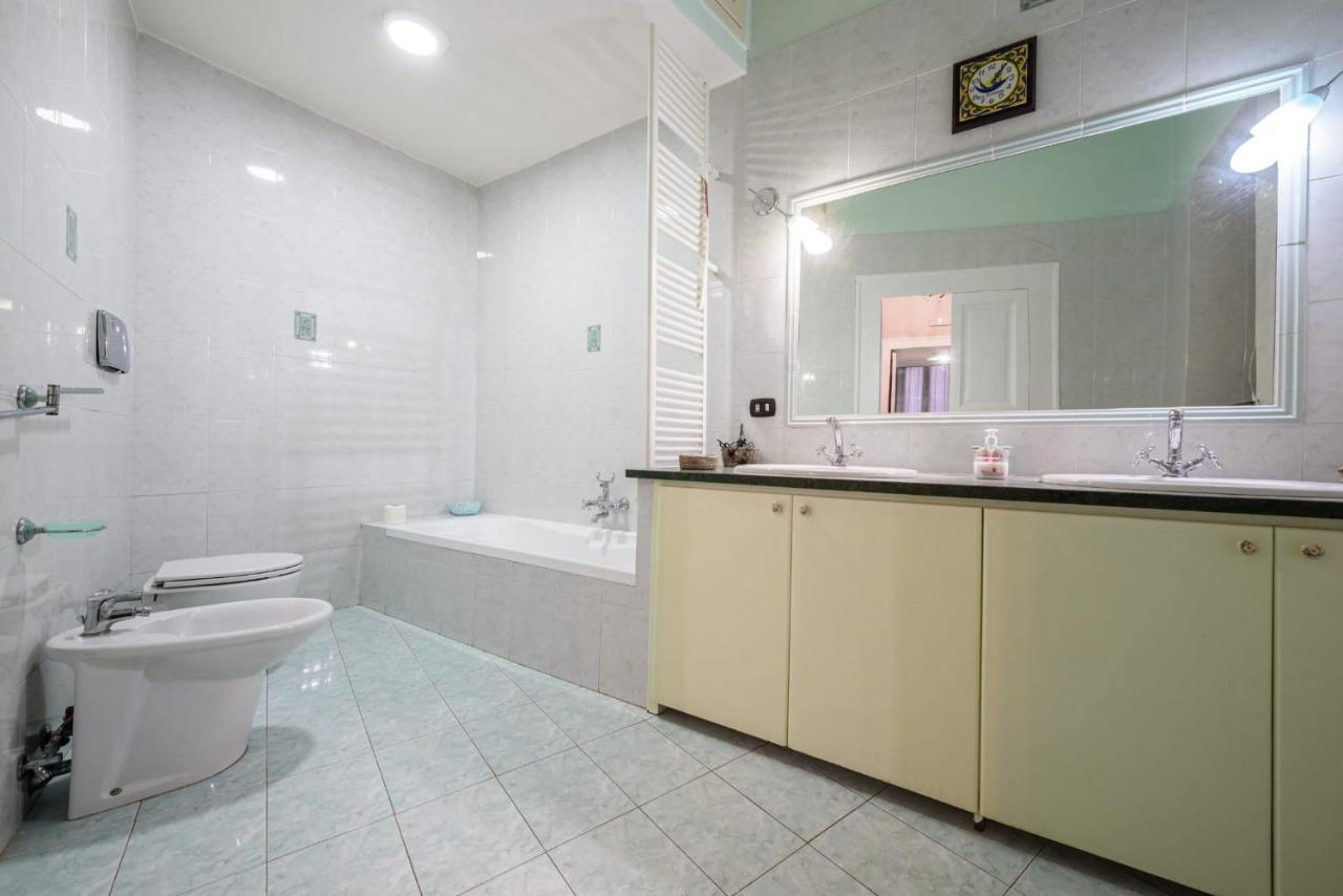 ナポリCasa Di Floアパートメント エクステリア 写真